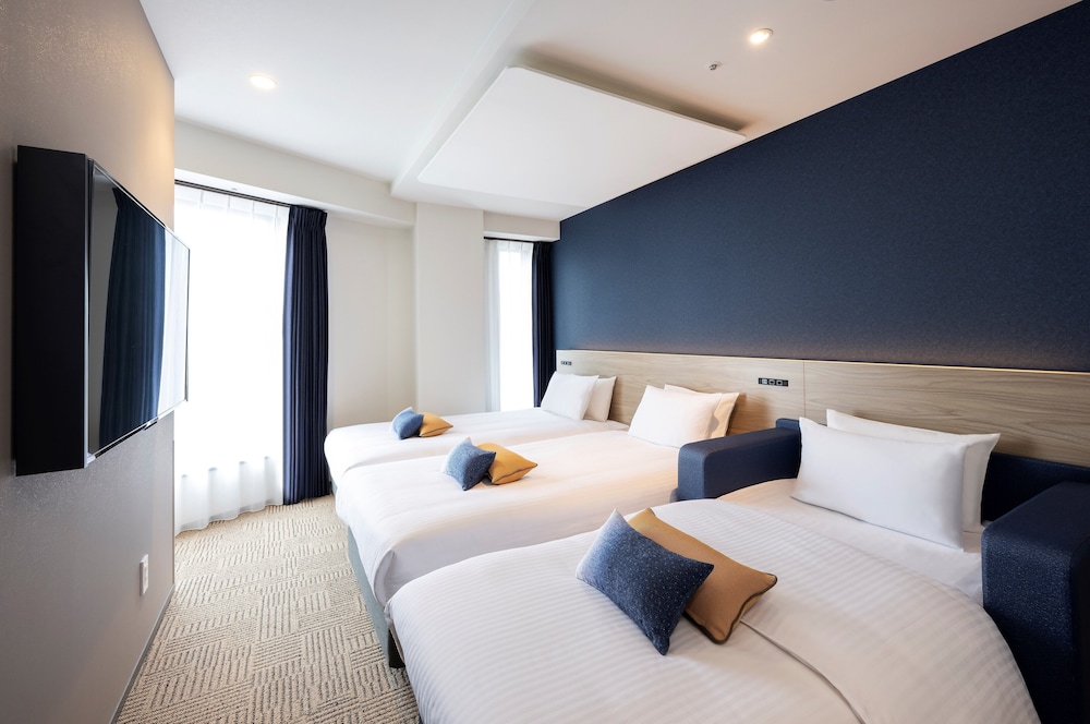 Corner Triple Room - ReFa Room photo 1