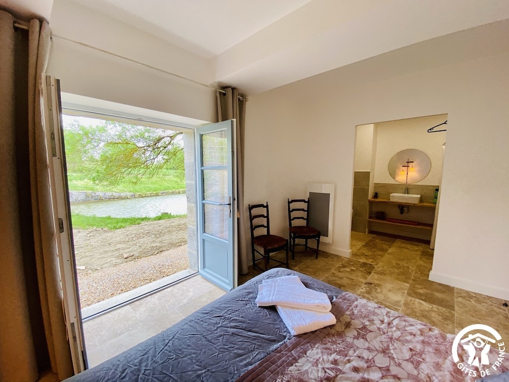 Chambre Confort Double ou avec lits jumeaux, accessible aux personnes à mobilité réduite (Mouline) - Photo 4