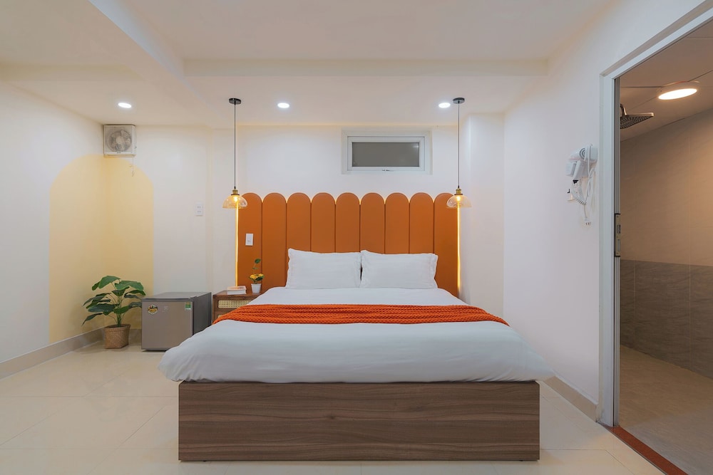 Deluxe Double Room - Photo 16