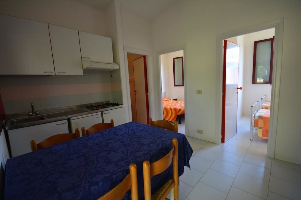 Bungalow, 2 Bedrooms, Garden View photo 2