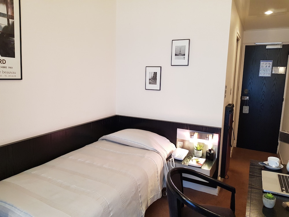 1-Economy single bed photo 1