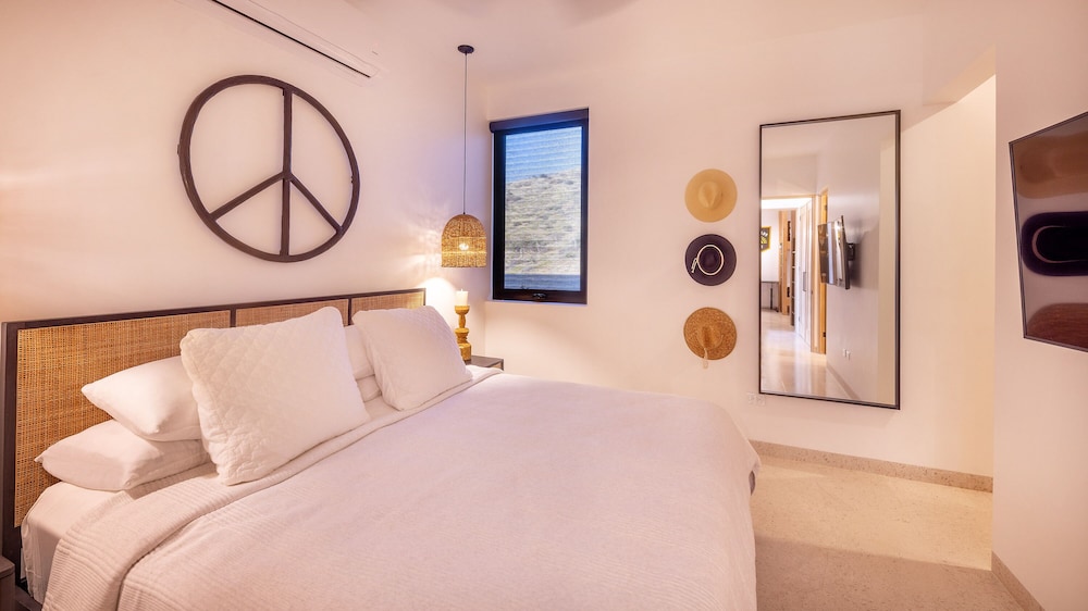 Premium Condo photo 1
