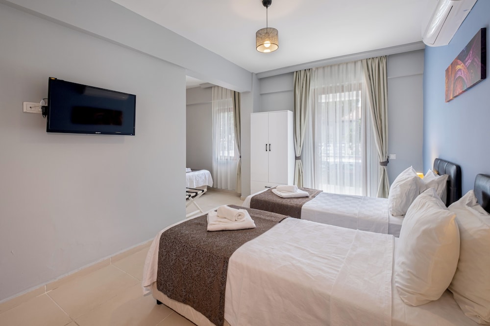 Triple Room, 3 Twin Beds photo 1