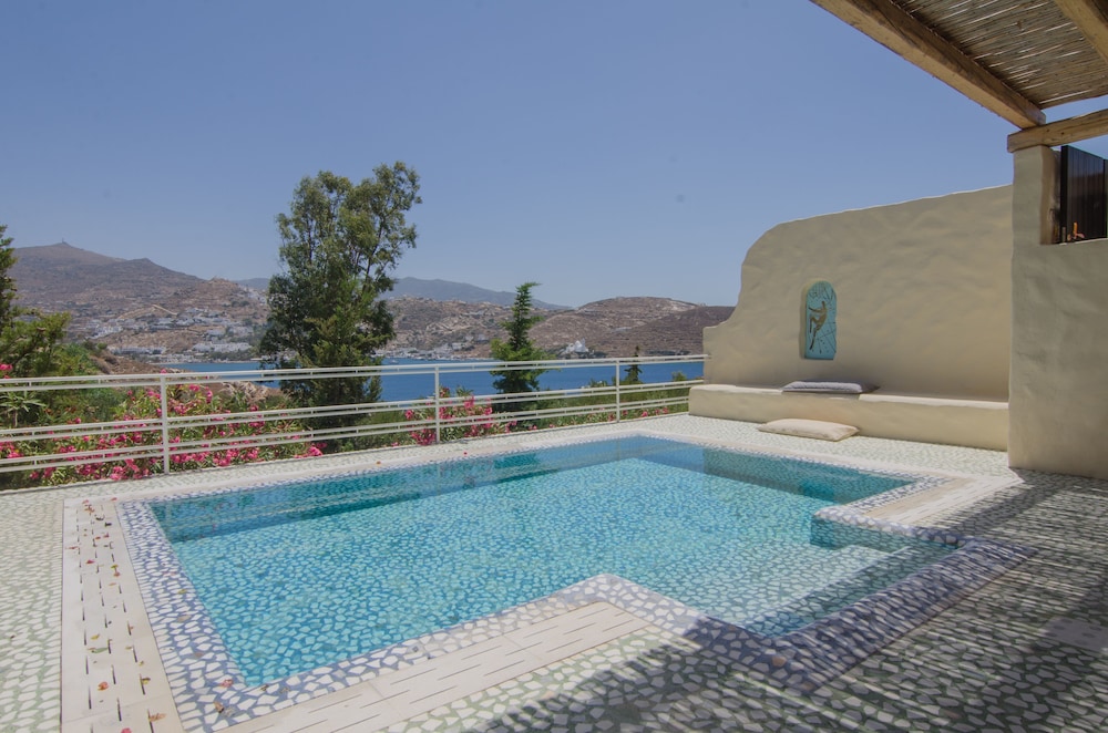 Suite, Private Pool, Sea View photo 2