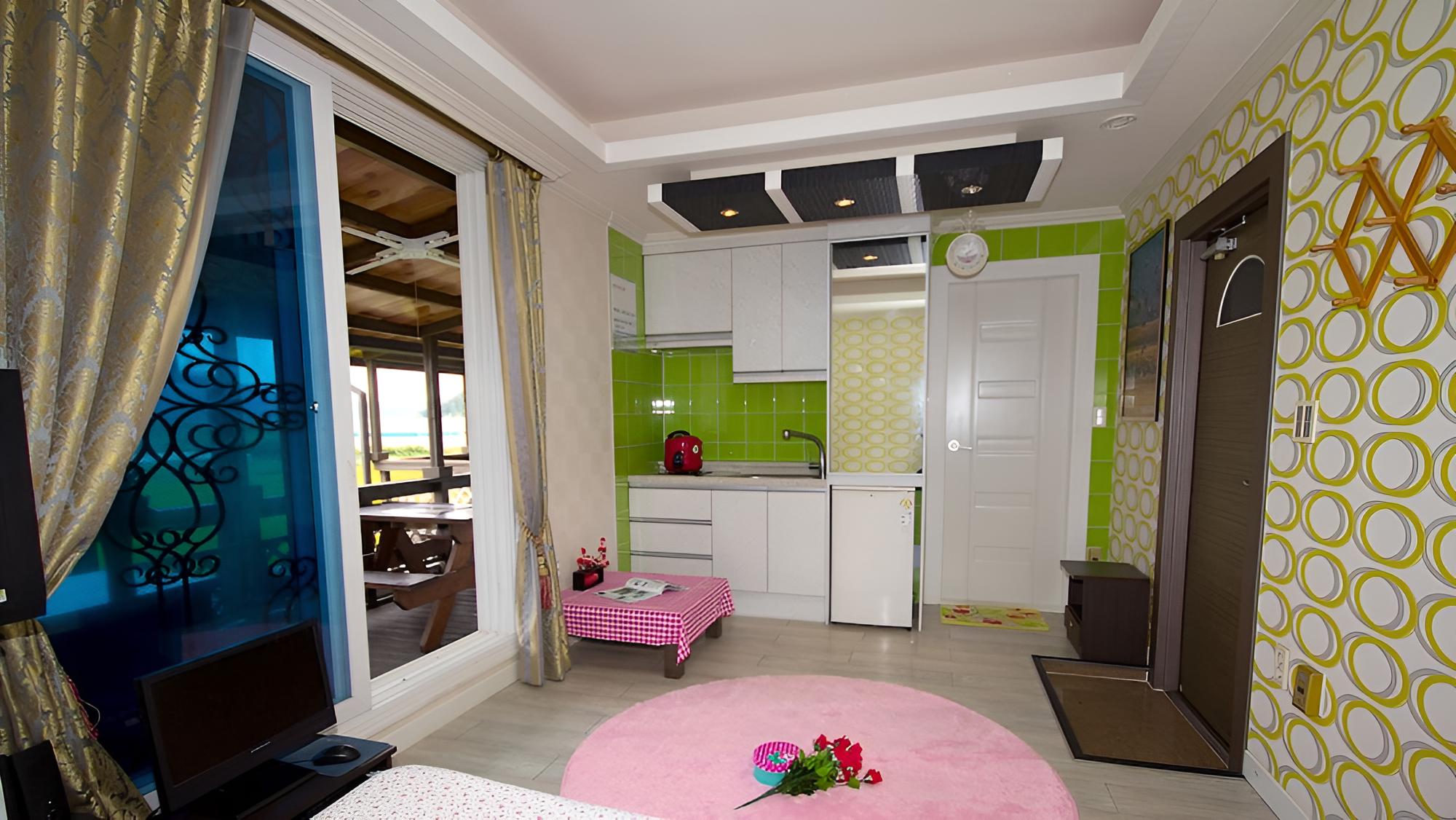 Standard Room photo 3
