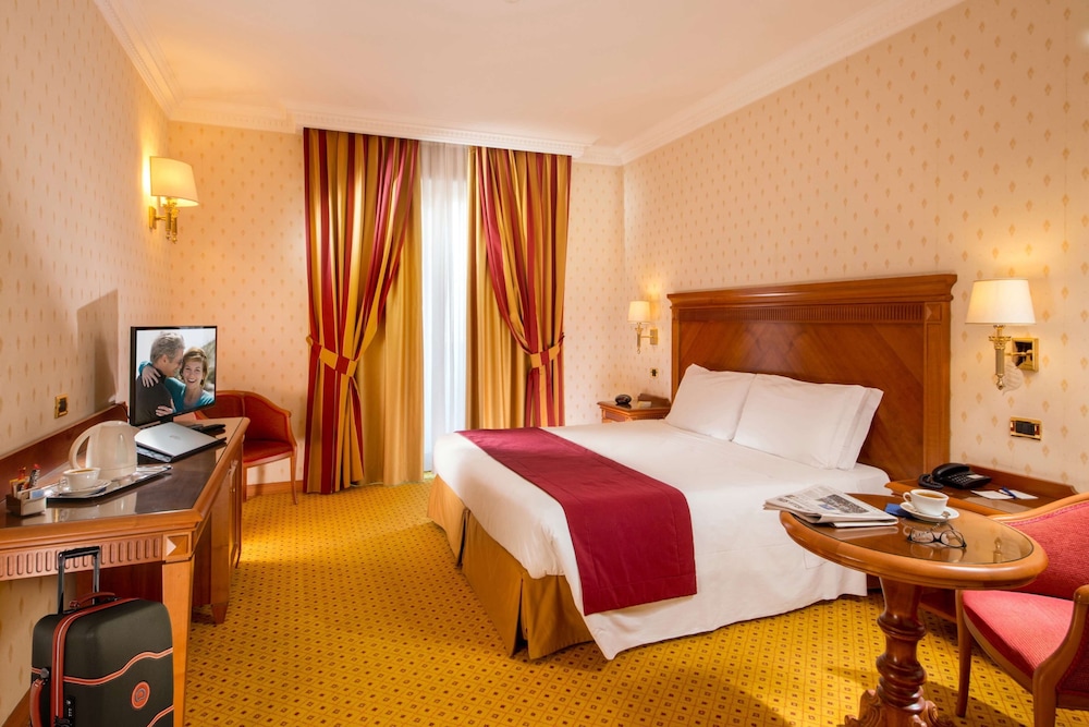 Superior Room, 1 King Bed - Photo 1