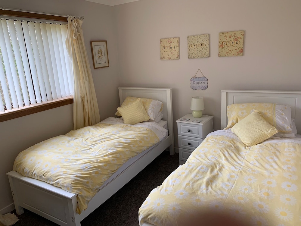 Family Cottage, Ensuite, Partial Sea View (Osborne Cottage) photo 3
