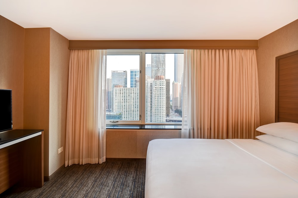 Suite, Multiple Beds, City View (High Floor) - Photo 4