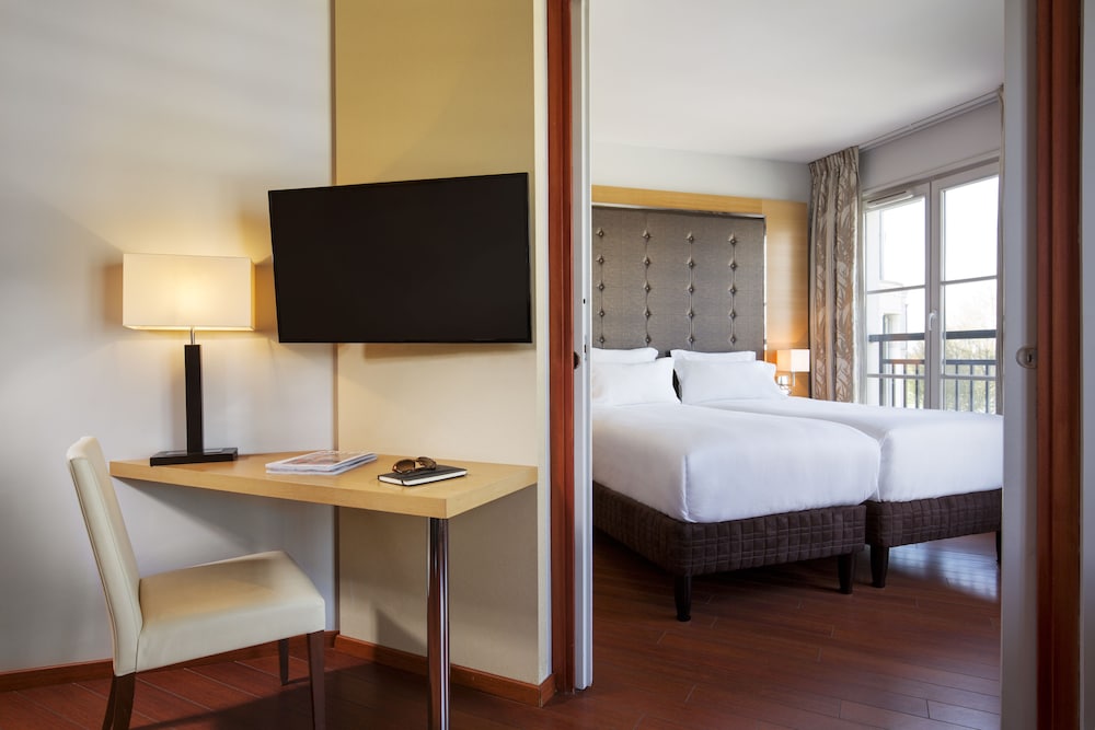 Junior Suite - Photo 1