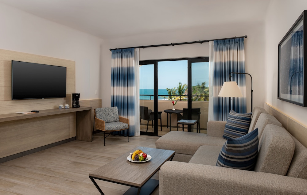 Luxury Suite Ocean View - Photo 4