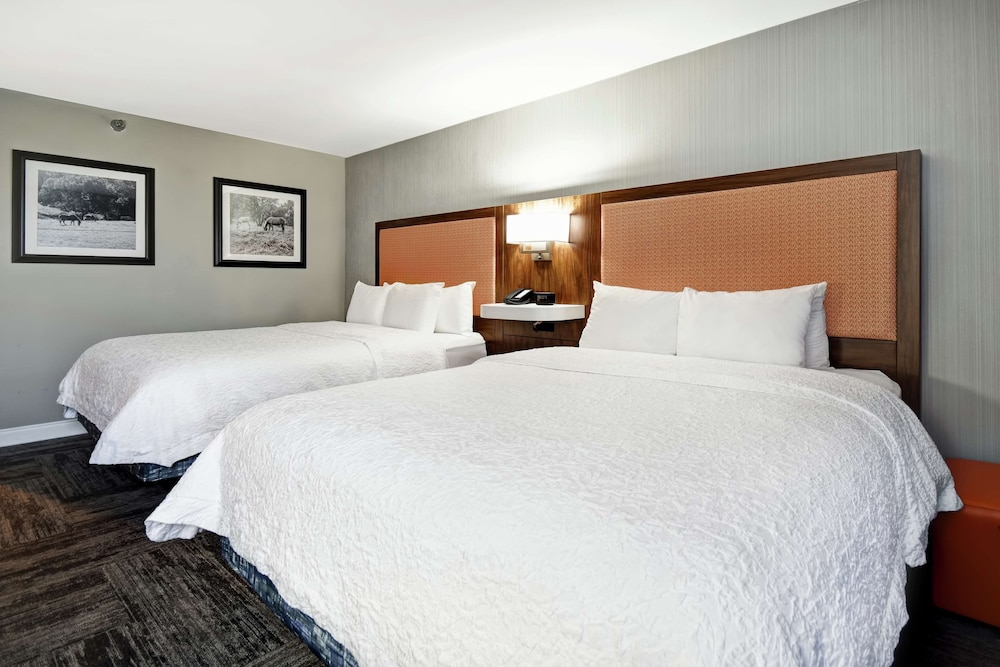 Room, 2 Queen Beds, Non Smoking - Photo 2