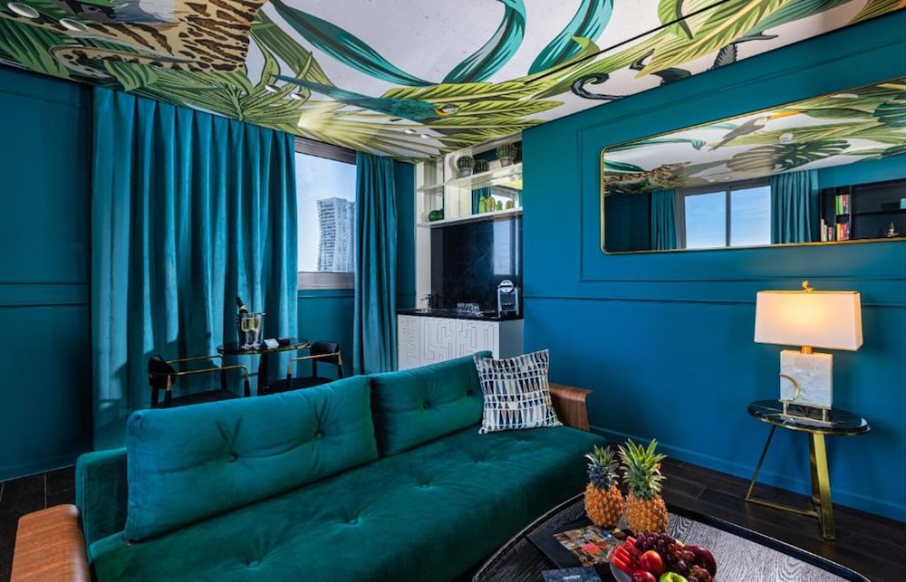 Suite, Sea View photo 1