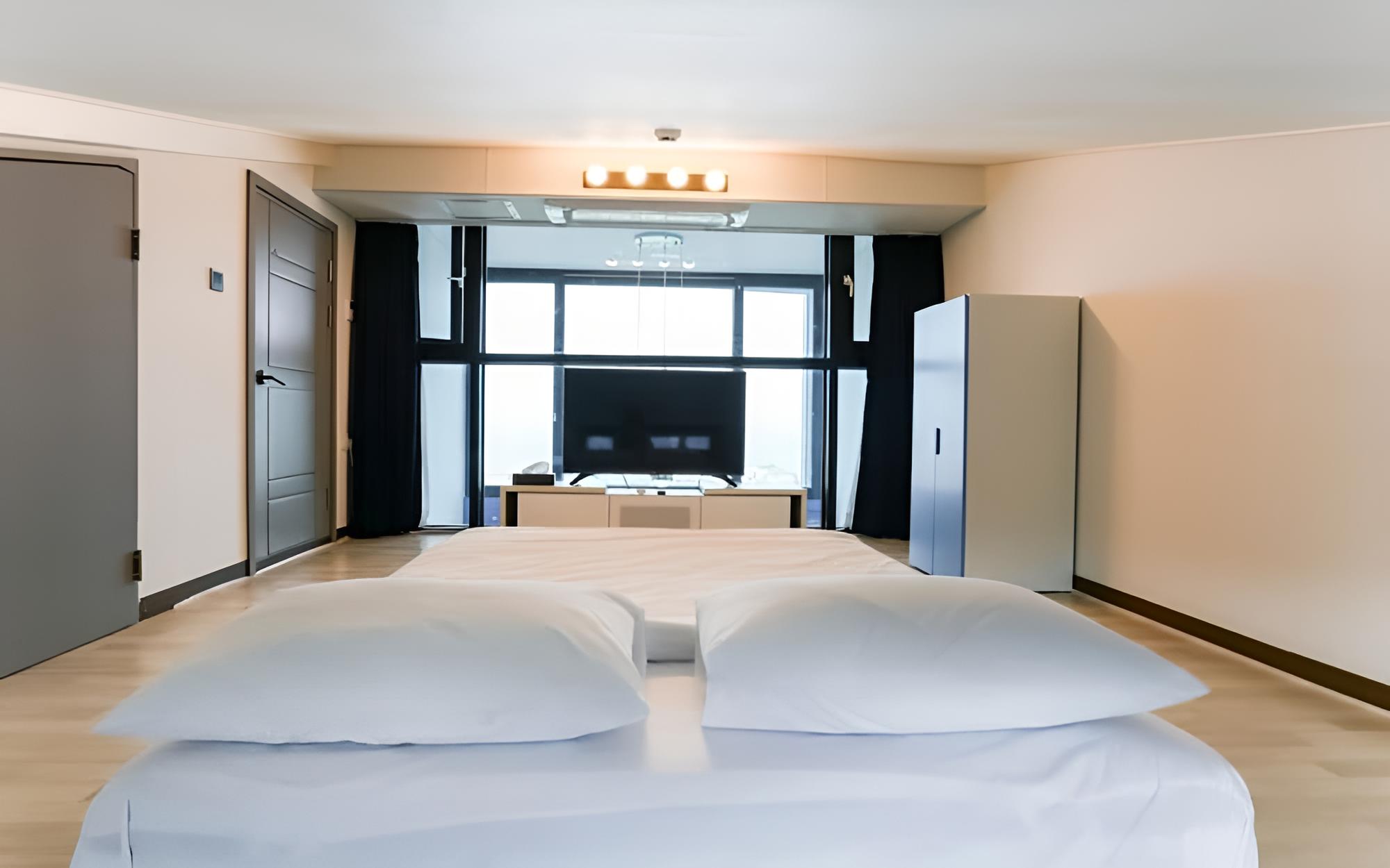 Room (Blue Room) photo 1