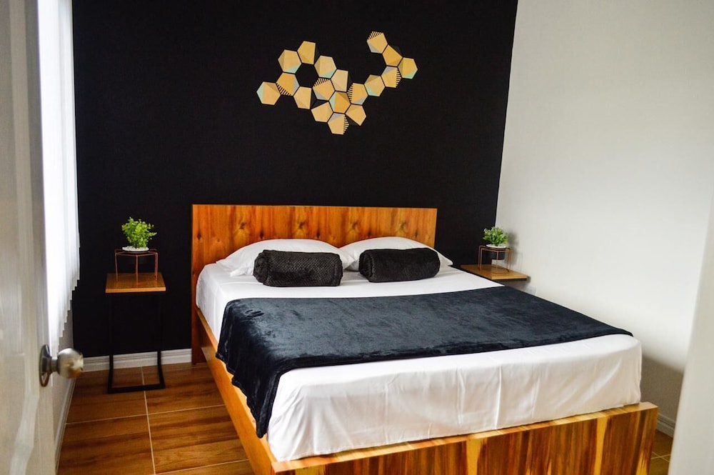 Deluxe Room, Courtyard View photo 1