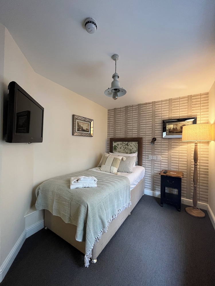 Single Room photo 3