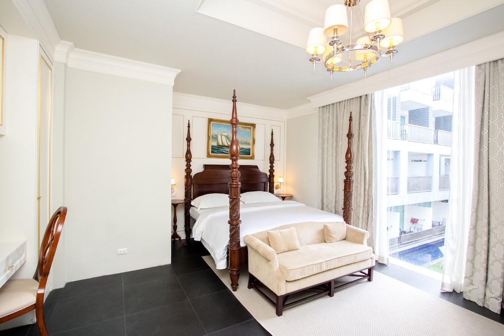 Family Two Bed Room - Photo 3