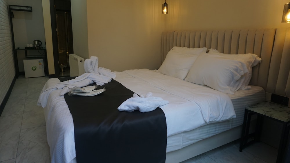 Economy Double Room - Photo 5