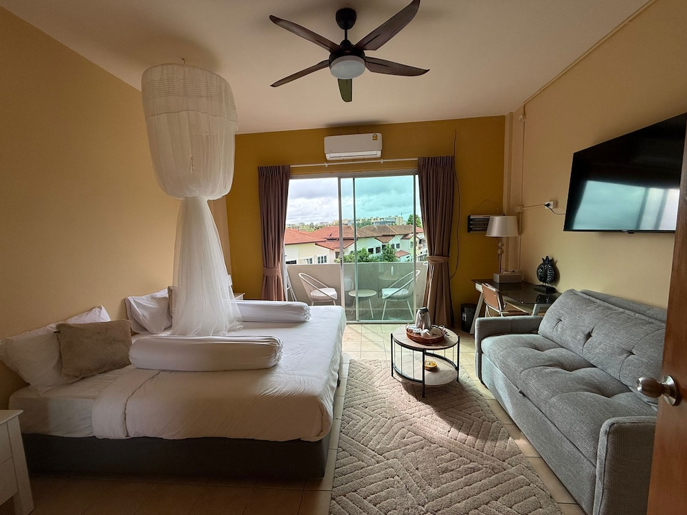 Deluxe Double Room, Balcony, Mountain View photo 3