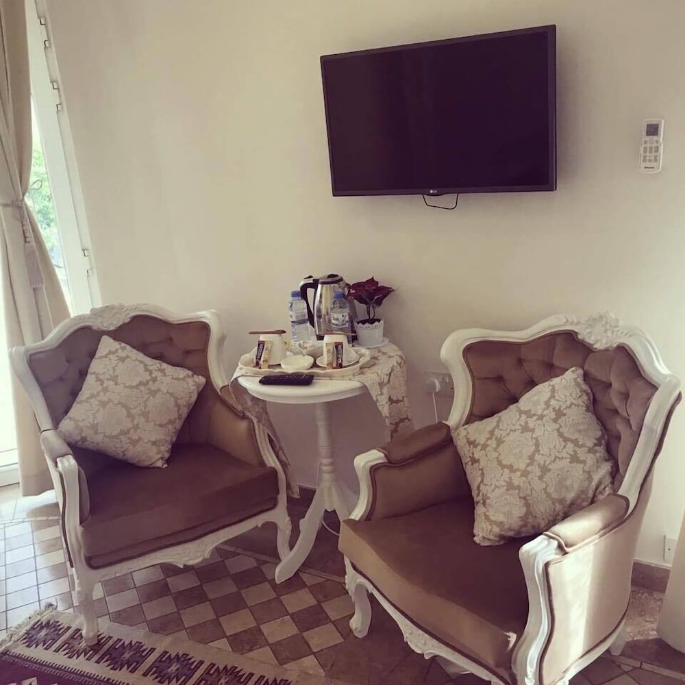 Deluxe Triple Room photo 3