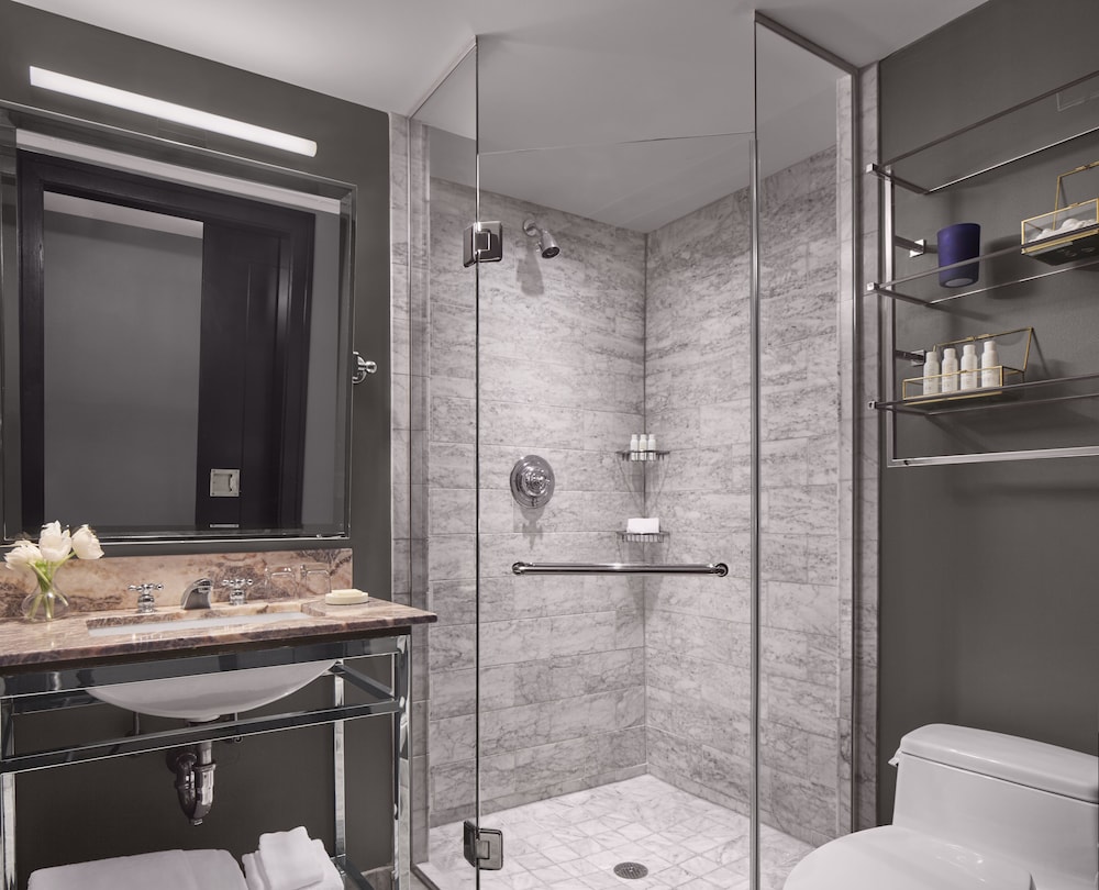 Deluxe Room, 2 Queen Beds