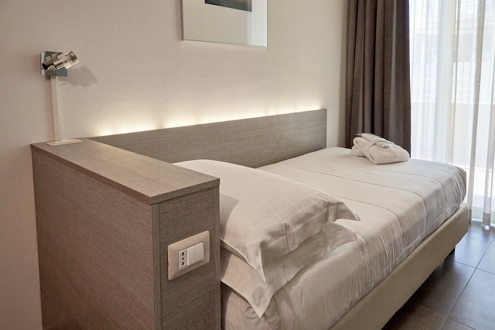 Superior Single Room, Balcony, Sea View photo 1