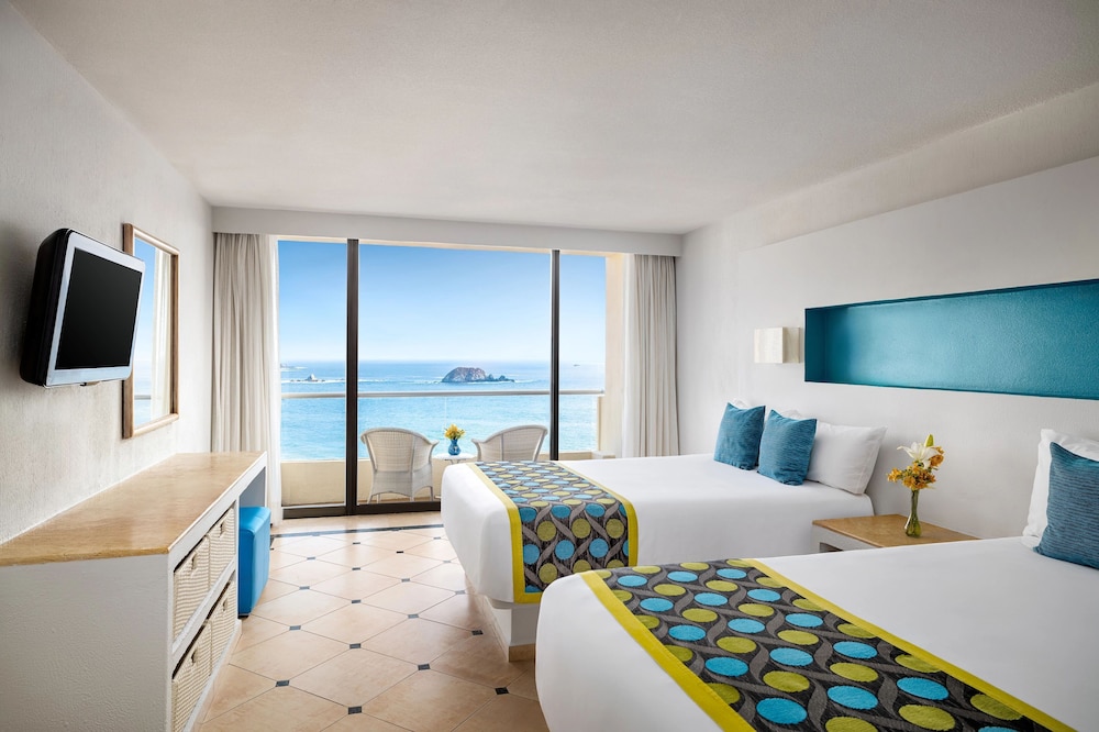 Deluxe Room, Ocean View - Photo 1