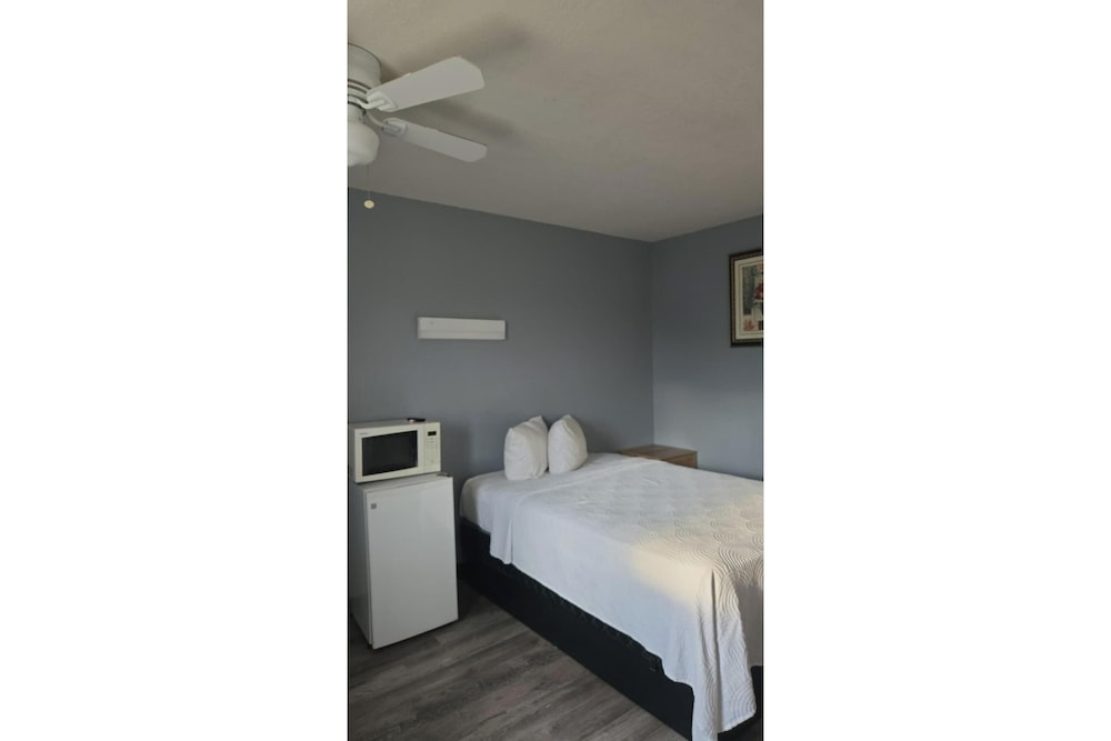 Room, 1 Queen Bed, Non Smoking photo 2