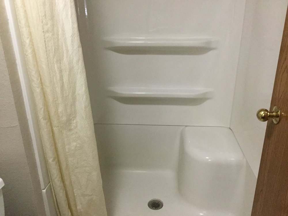 Standard Room, 2 Queen Beds, Non Smoking - Photo 27
