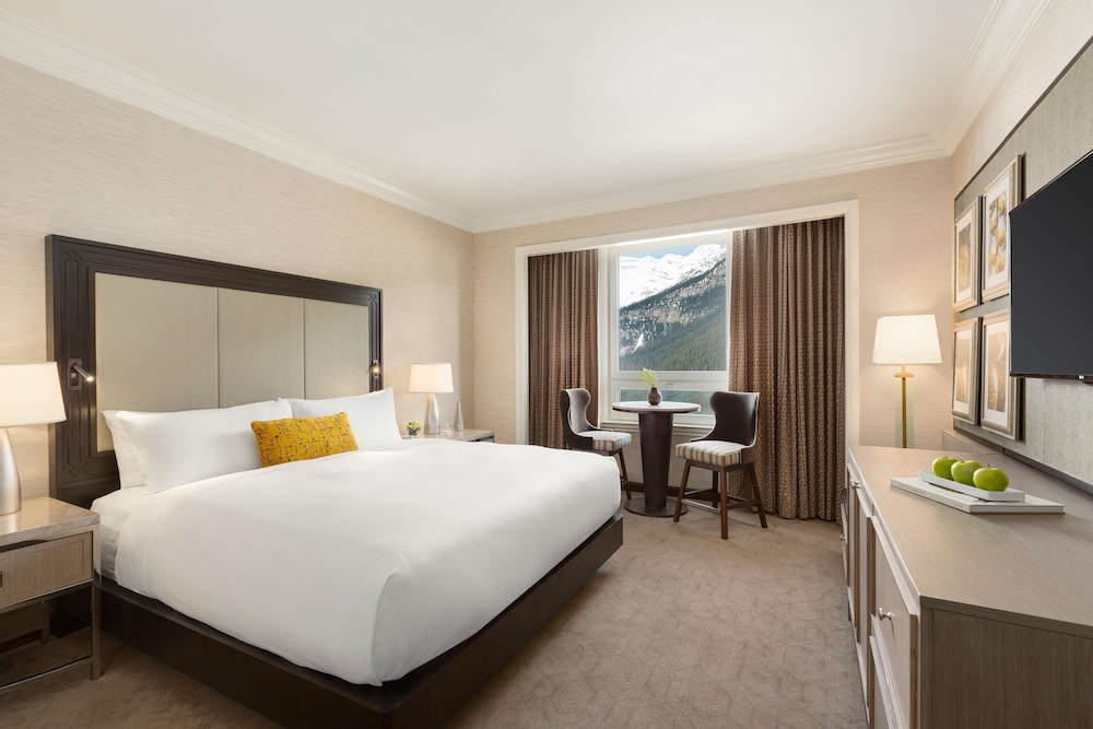 Fairmont Gold, Room, 1 King Bed - Photo 1
