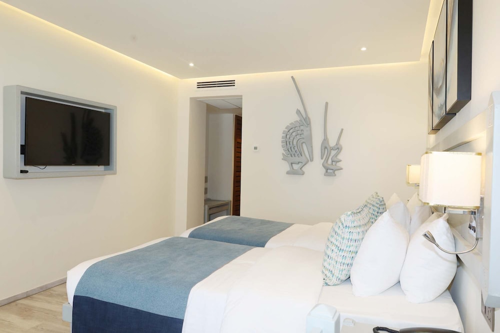Standard Double or Twin Room photo 3