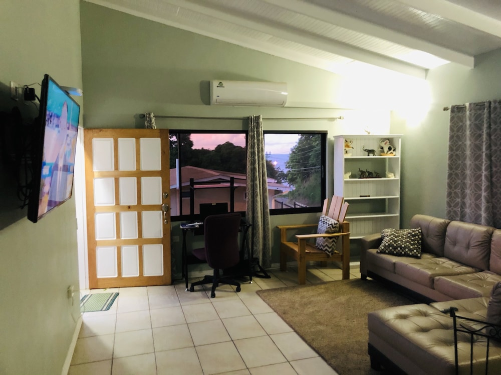 Deluxe Apartment photo 3
