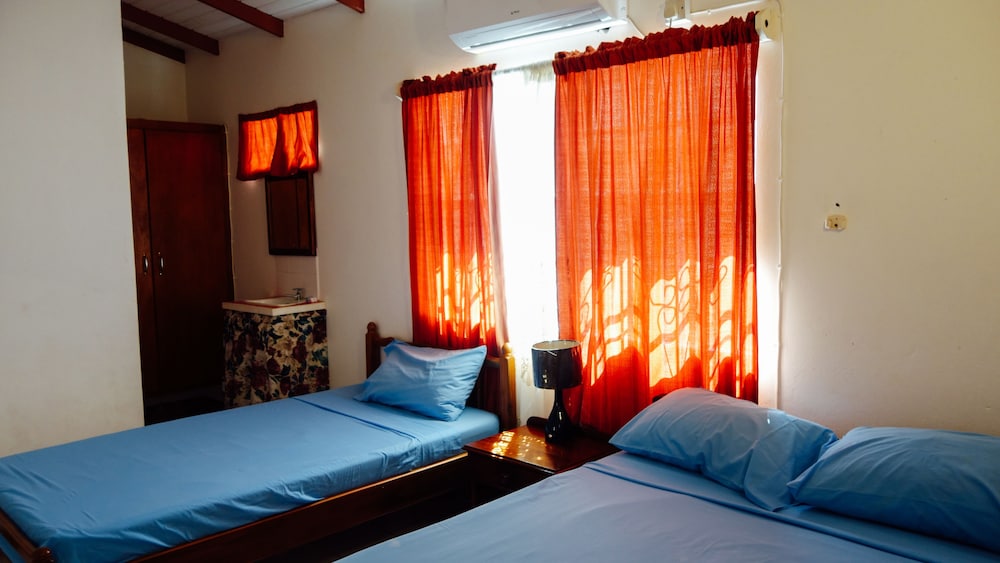 Family Cottage, Multiple Beds, Non Smoking, Partial Ocean View photo 1