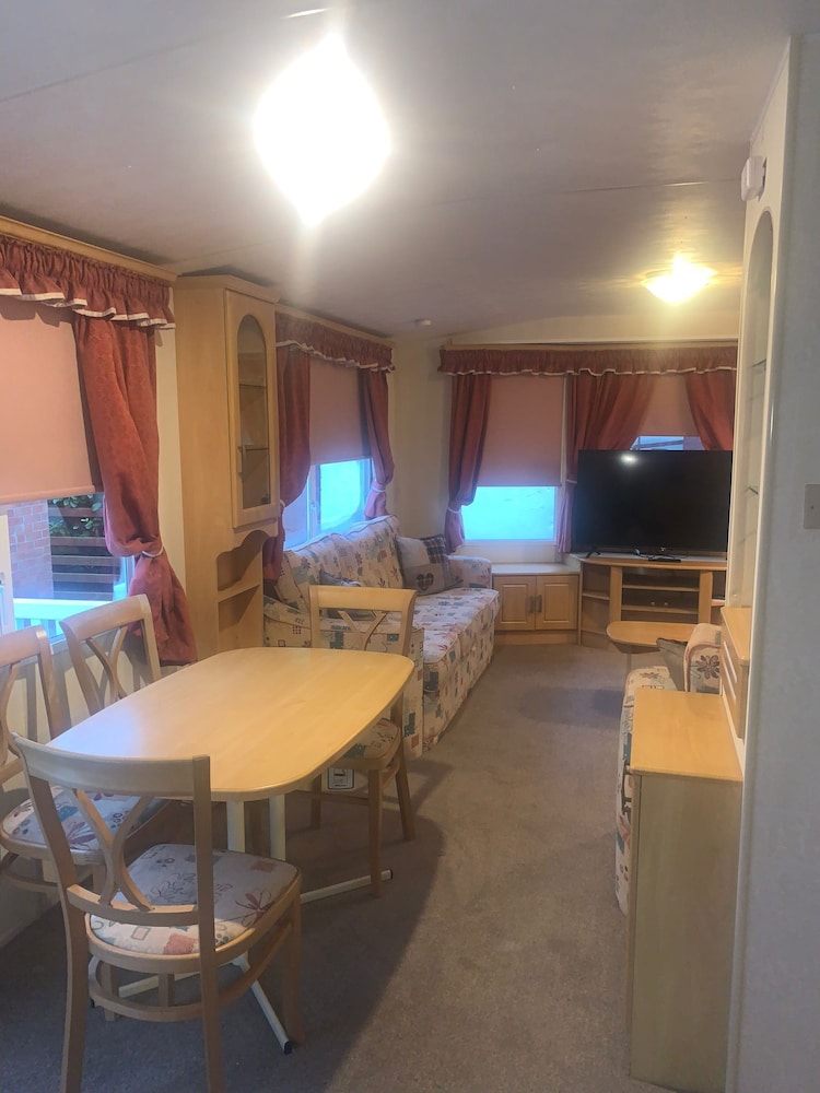 Deluxe Mobile Home, Private Bathroom (The Rabbit Warren)