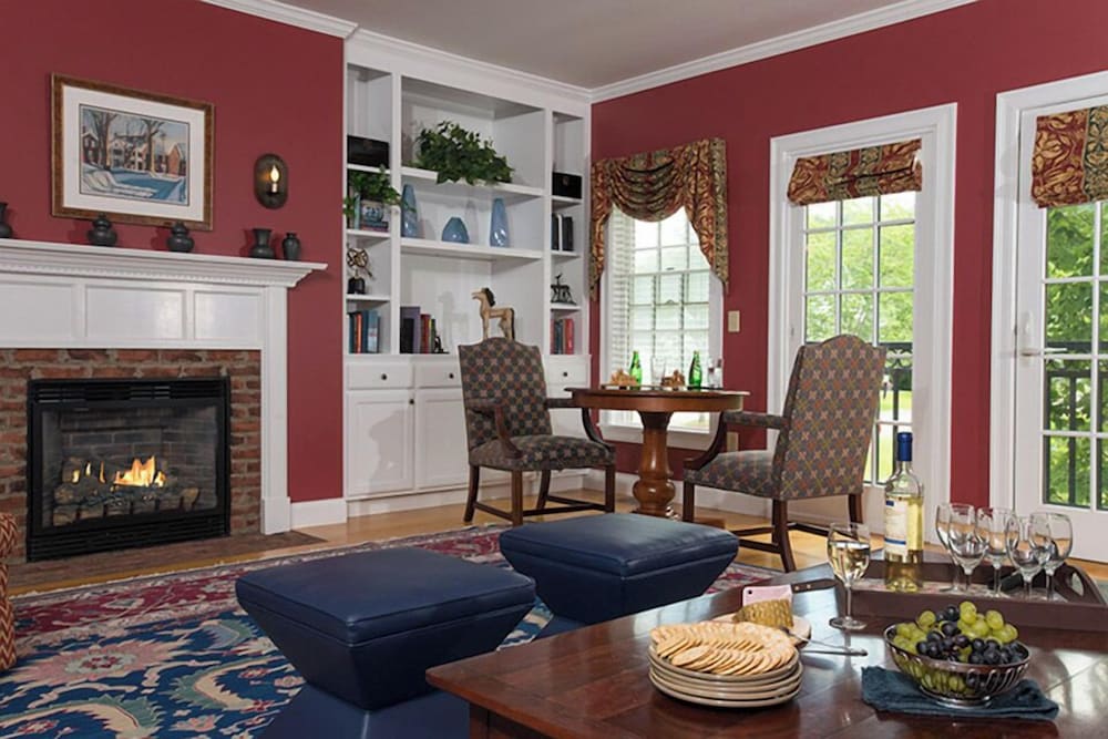 Signature Townhome photo 1
