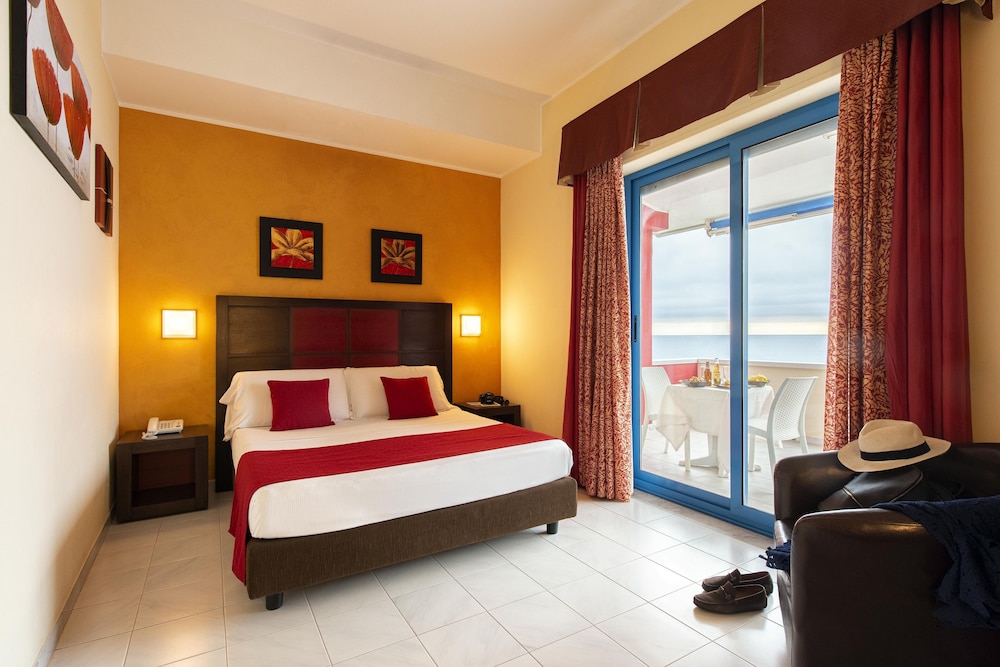 Triple Comfort Room