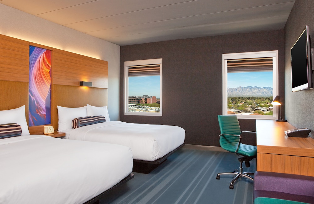 Room, 2 Queen Beds (Mobility/Hearing Access, Roll-In Shwr) - Photo 2