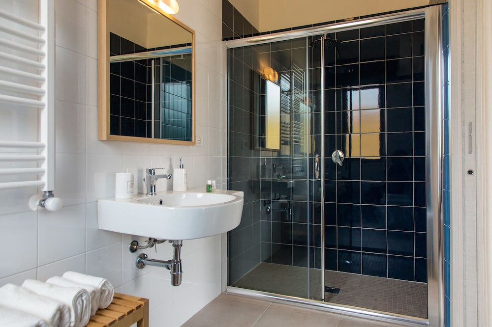 Deluxe Double or Twin Room, 1 Queen Bed with Sofa bed, Private Pool, Garden View photo 2