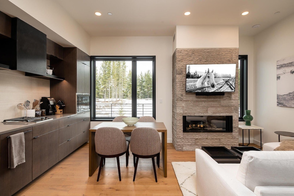 Condo, 1 Bedroom