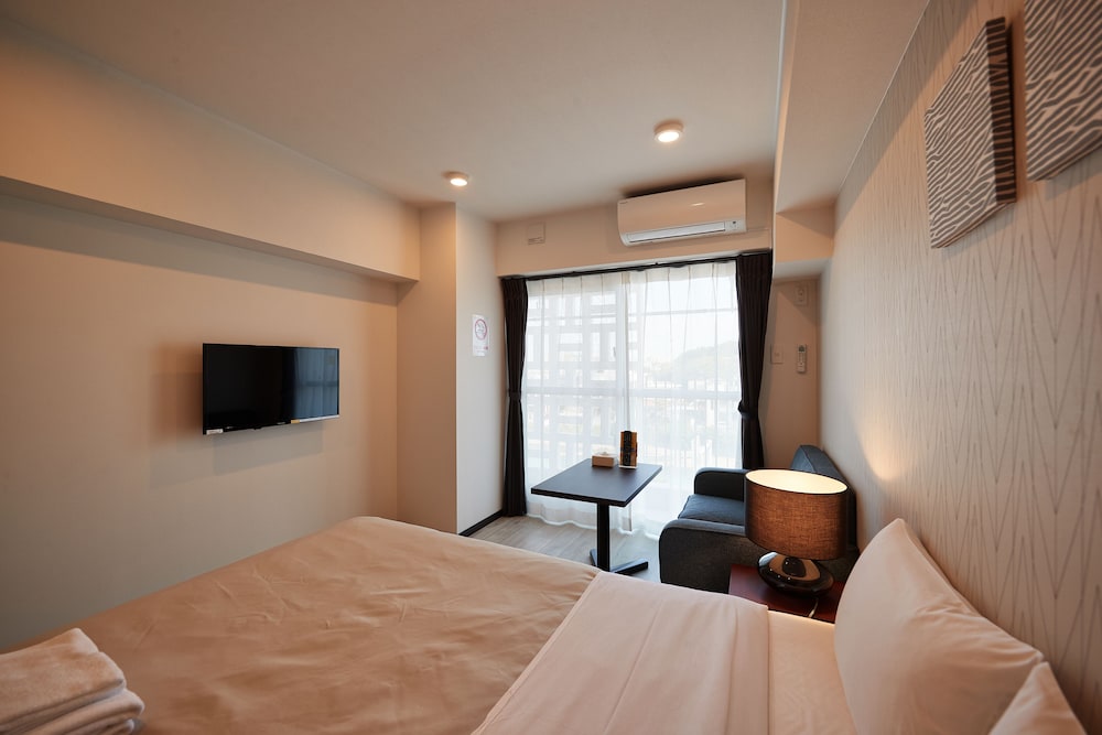 Double Room, Non Smoking - Photo 38