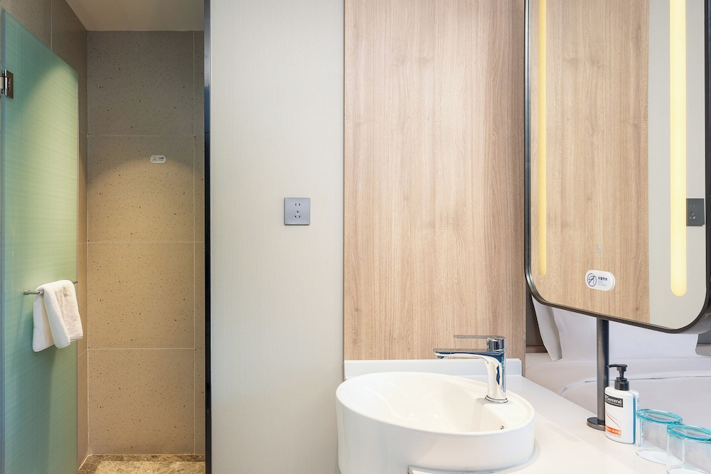 Standard Room - Photo 4