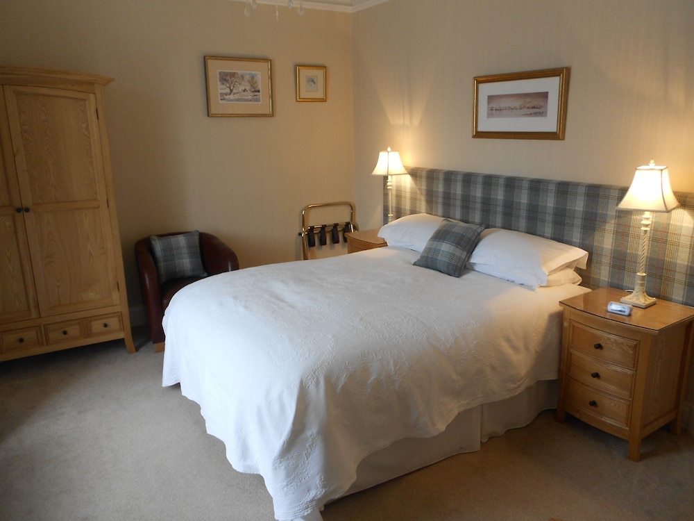 Double Room, 1 King Bed (2) photo 3