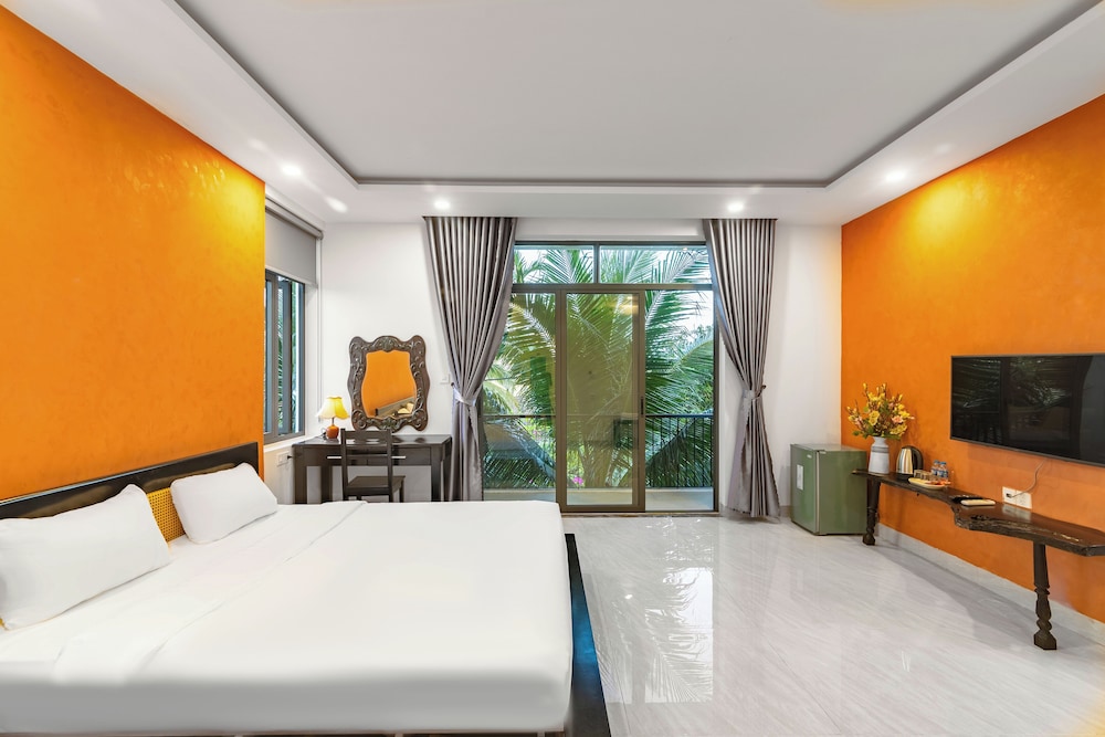 Deluxe Double Room, City View