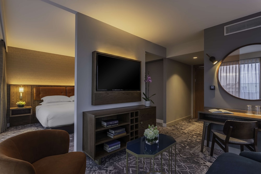 Suite (Liberties)