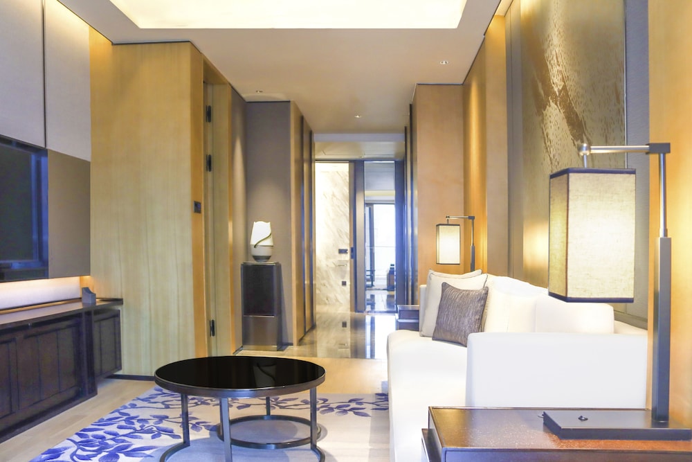 Suite (Grand Deluxe 1 Bedroom) - Photo 4
