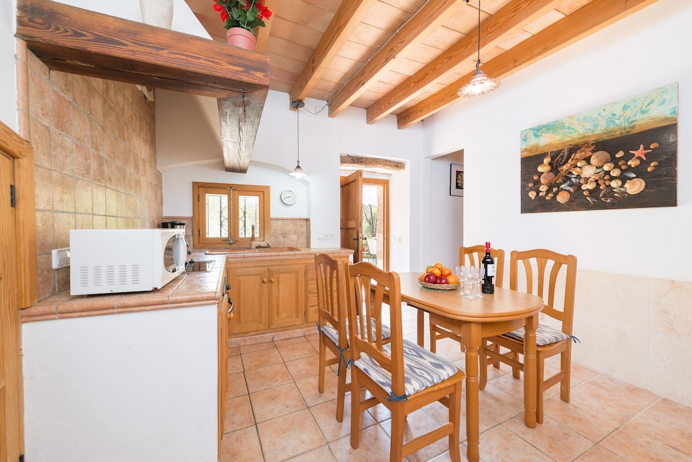 Villa photo 3