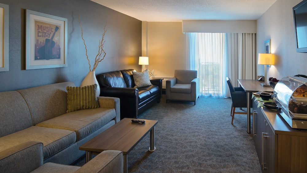 Standard Room, 2 Queen Beds, Business Lounge Access