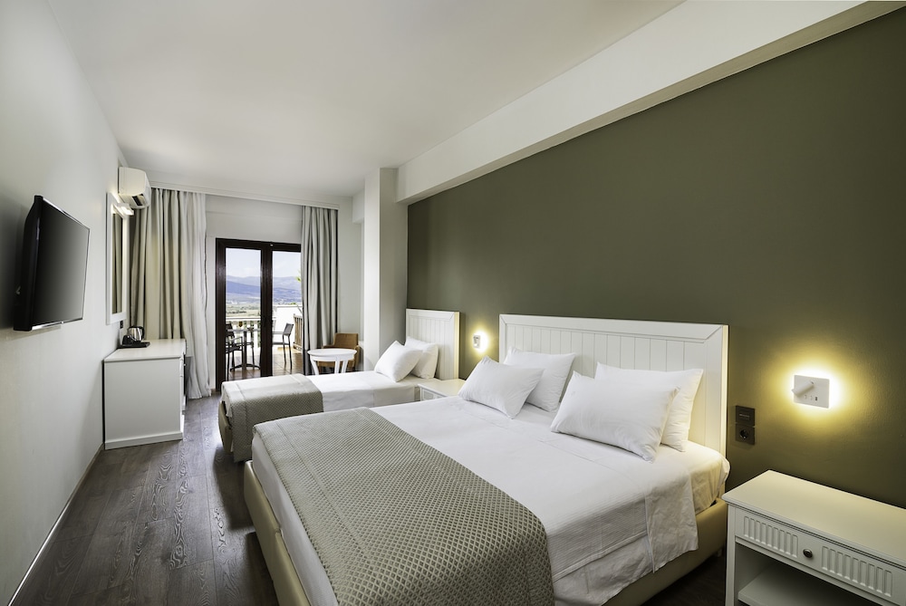Superior Triple Room photo 1