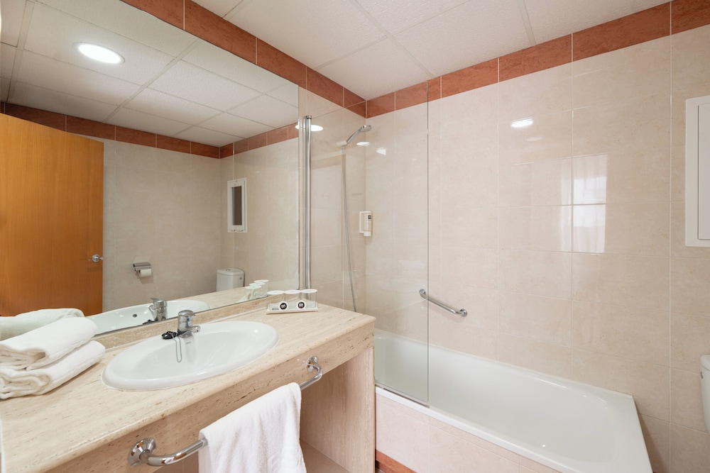 Superior Room, Terrace (3 Adults) - Photo 5