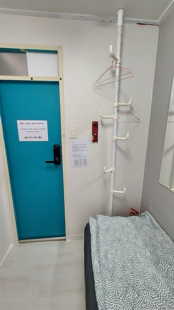 Deluxe Room, Women only, Non Smoking, Shared Bathroom(319)(Self check-In Hotel,Please contact HOTEL)