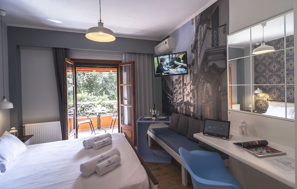 Grand Apartment, Pool View photo 3